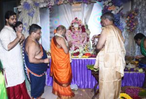 ಮನೆಯಲ್ಲಿನ ಮಂದಿರದಿಂದಲೇ ಸಂಸ್ಕಾರಯುತ ಬದುಕು ಸಾಧ್ಯವಾಗುವುದುಗೋರೆಗಾಂವ್‌ನ ವಾರ್ಷಿಕ ಗಣಪತಿ ಉತ್ಸವದಲ್ಲಿ ಪುತ್ತಿಗೆ ಶ್ರೀ ಸುಗುಣೇಂದ್ರ ತೀರ್ಥರು