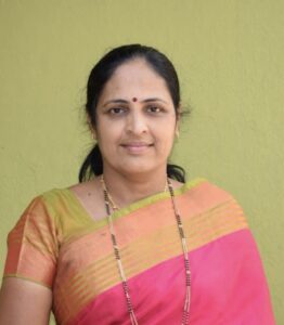 ಡಾ.ಭಟ್ ಗೆ ಪೊಲೀಸ್ ನೋಟೀಸ್ ಜಾರಿ,ಸುಲೋಚನಾ ಭಟ್ ಖಂಡನೆ